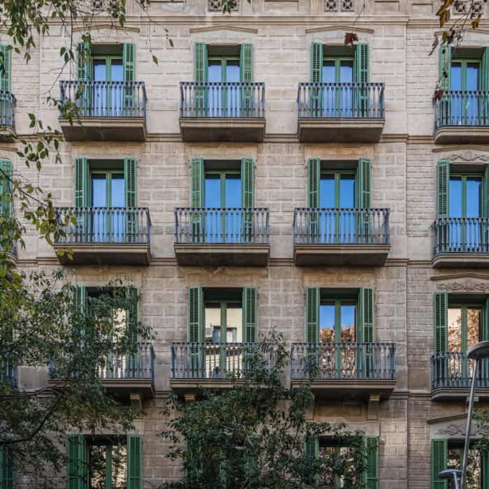 Edificio en la calle Pau Claris 79 de Barcelona